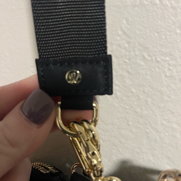 NWOT lululemon athletica Black Heart Wristlet